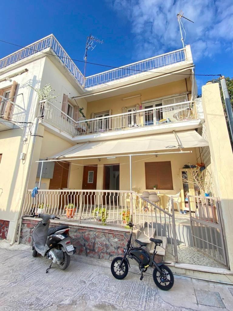 Appartement Vue Sur Mer Soul Family, Egine Aegina Экстерьер фото