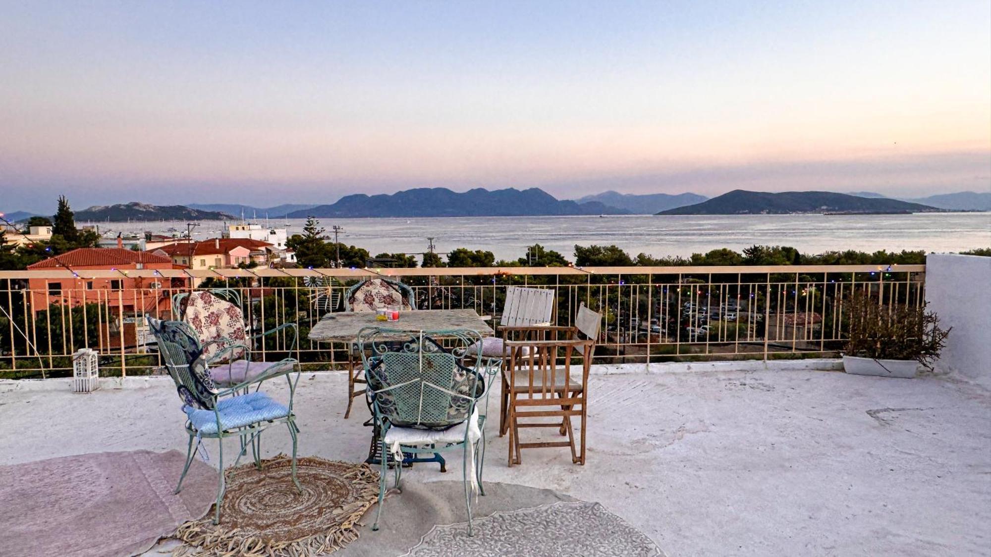 Appartement Vue Sur Mer Soul Family, Egine Aegina Экстерьер фото