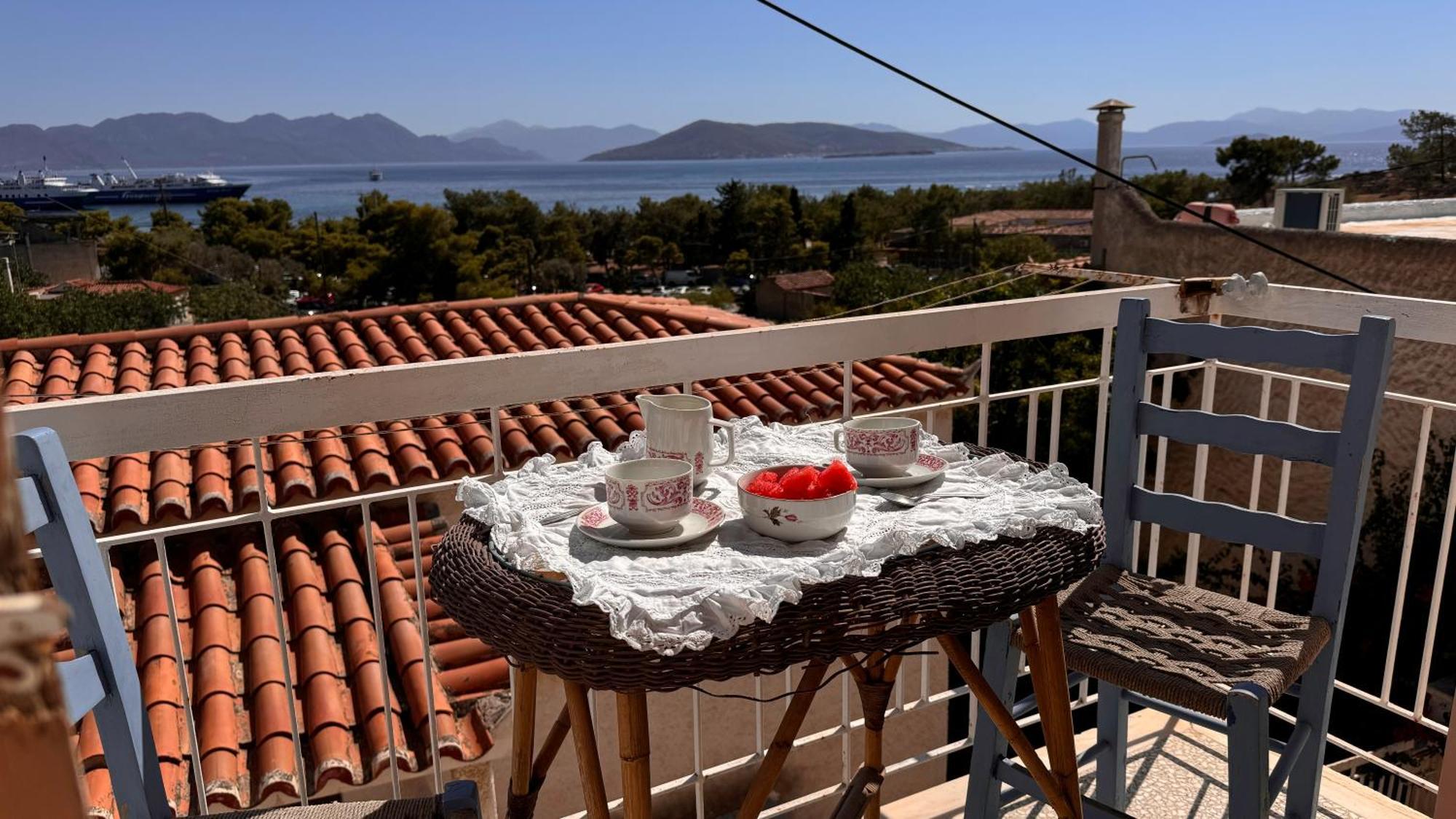 Appartement Vue Sur Mer Soul Family, Egine Aegina Экстерьер фото